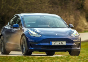 Tesla005 (1)